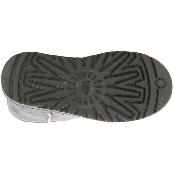 UGG Unisex Kids Classic Short Boots - Picture 8 of 8